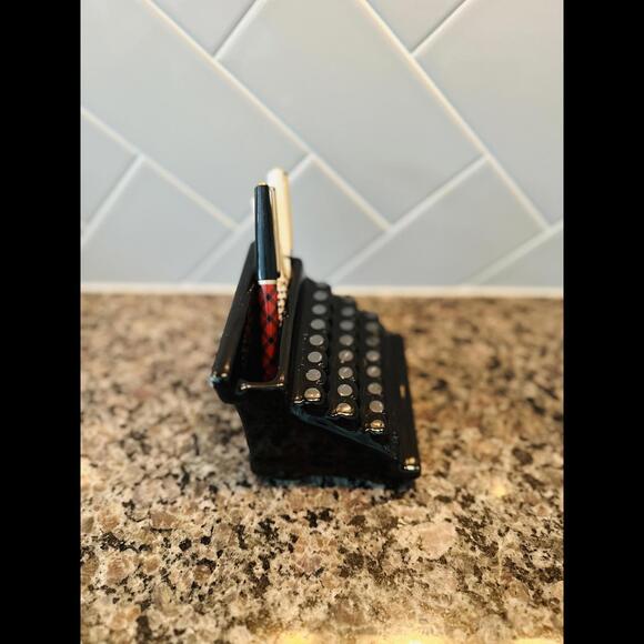 Type Writer Desk Accessory Vase Pen Holder - Picture 4 of 6